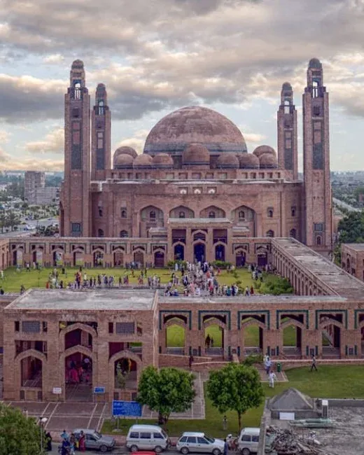 Bahria Town Grand Mosque